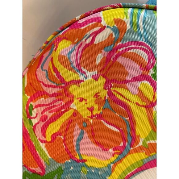 Lilly Pulitzer insulated tote animal flowers - Picture 9 of 10